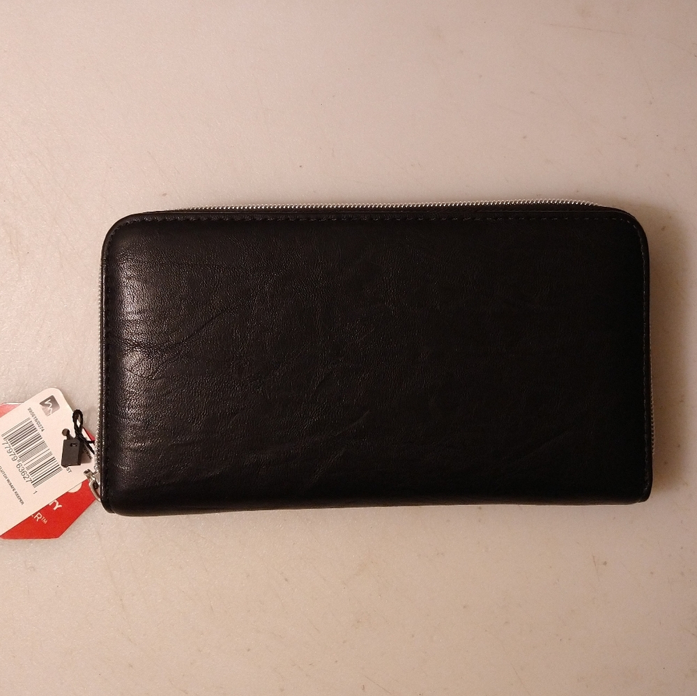 SafeKeep Women's Wallet